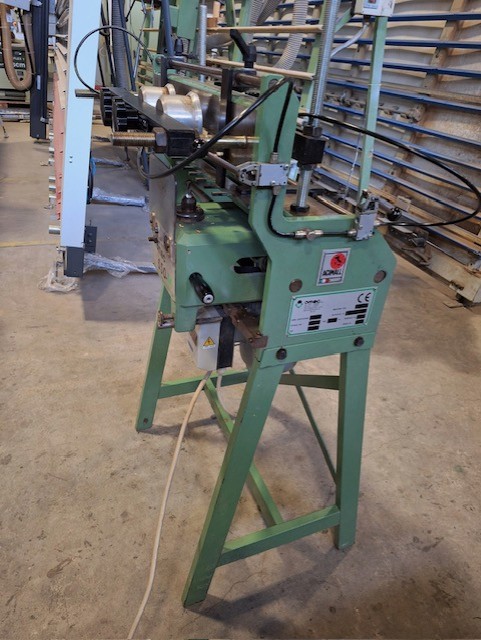 Manual Dovetail Milling Machine - Image 4